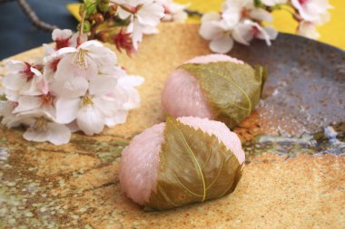 Geleneksel Japon tatlısı, Kiraz Ağacı Pirinç Kekleri