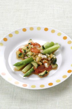 Lezzetli Japon yemeklerini yakından çek. 