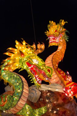 Japonya 'daki festival için Asya Ejderhaları Fenerleri