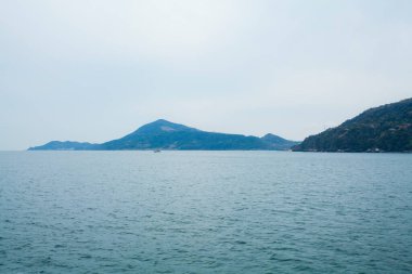 Güzel deniz kıyısı. seyahat arkaplanı