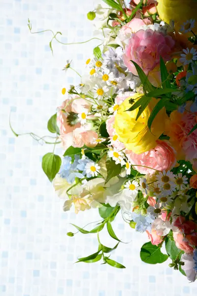 新鮮な花の花束 花の構成 — ストック写真