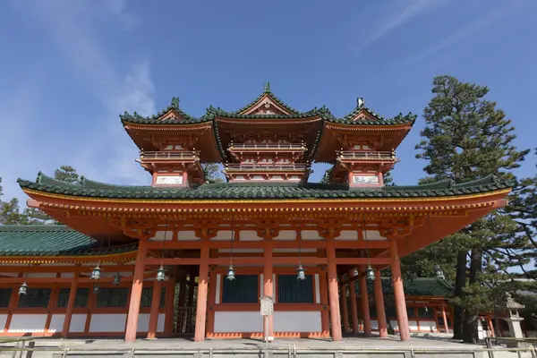 Soryuro Kulesi, Kyoto 'daki Shinto tapınağı, Japonya