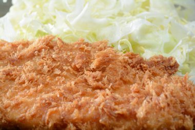 Kabak dilimli gevrek pirzola.