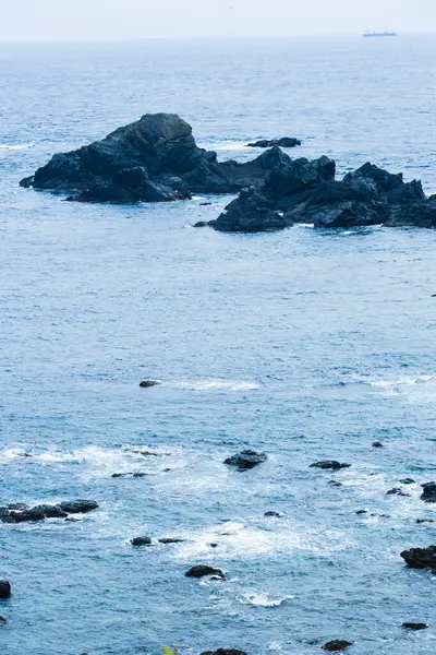 Schilderachtig Uitzicht Zee Met Majestueuze Kliffen Mooie Zeegezicht Natuur Achtergrond — Stockfoto