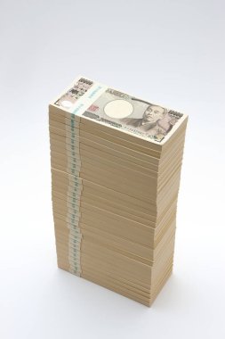 Japon para birimi, Yen banknotları yığını, finansal geçmiş 