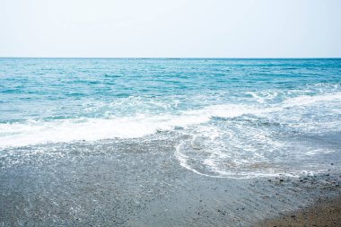 Sahilde güzel bir sahil doğa arka planında