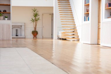 Modern oturma odasının içi.