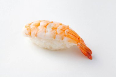 Geleneksel Japon yemekleri. Taze suşi yakın plan.