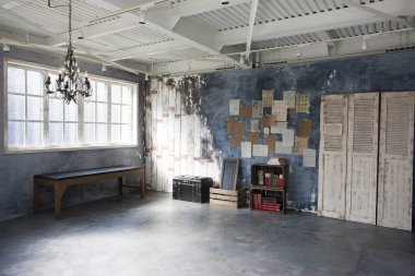 Modern bir evin içinde.