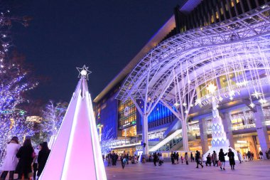 JR Tren İstasyonu Binasının Kış Işıklandırması