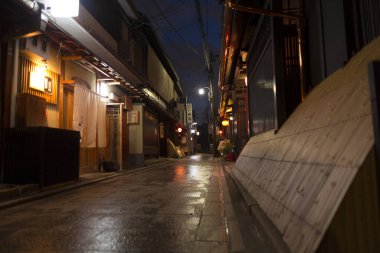 Kyoto, Japonya 'da gece sokak manzarası