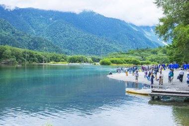 Kamikochi 'deki Myojin Köprüsü, Nagano Bölgesi 