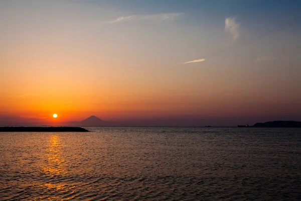 Hermosa Puesta Sol Sobre Costa Del Mar —  Fotos de Stock