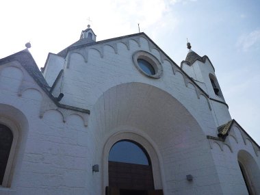 Şehirdeki katedral binası manzarası, din kavramı