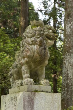 Parktaki aslan heykeli