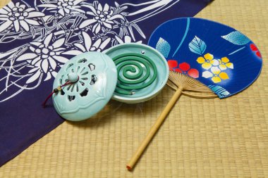 Sivrisinek kovucu tütsü Japonya 'da bir yaz geleneğidir..