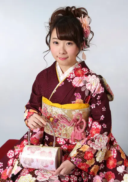 Retrato Bela Jovem Mulher Japonesa Quimono Tradicional — Fotografia de Stock