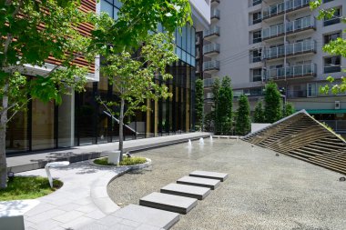 Şehirdeki modern binalar