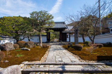 Tapınağa giriş, dini kavram