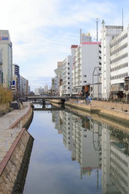 Japonya Nakasu Hakatagawa 'nın manzarası