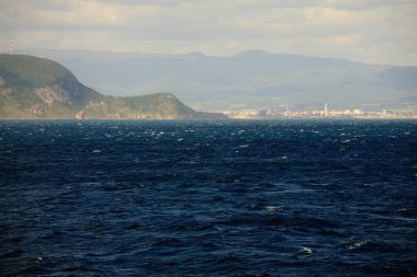 Deniz kıyısının güzel manzarası 