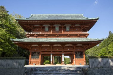Japonya, Wakayama, Koya Dağı 'ndaki Daimon kapısı.