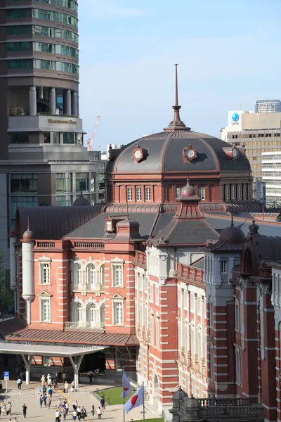 Japonya'da Tokyo istasyonu Marunouchi istasyonu binası