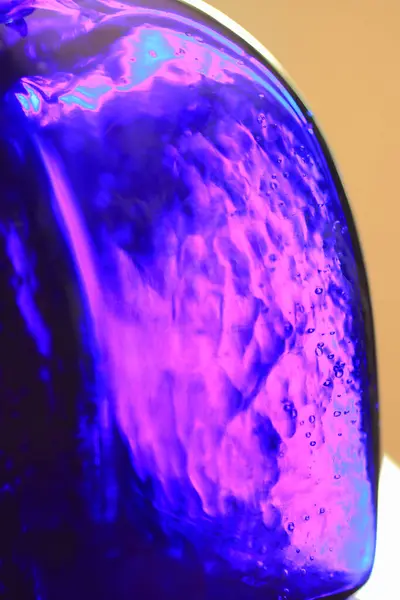 抽象的な創造的な背景 クリスタルガラスのマクロショット — ストック写真