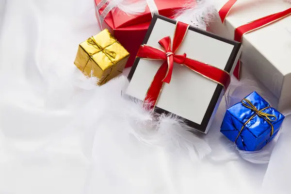 Weihnachtsgeschenkboxen Auf Hintergrund — Stockfoto