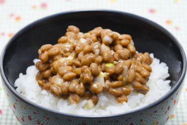 Kavanozda fasulye, geleneksel Asya yemekleri.