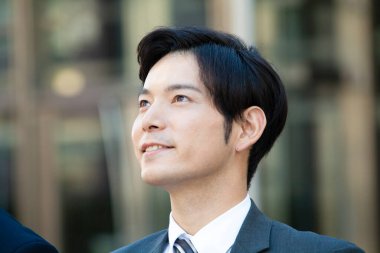 Genç iş adamının portresi