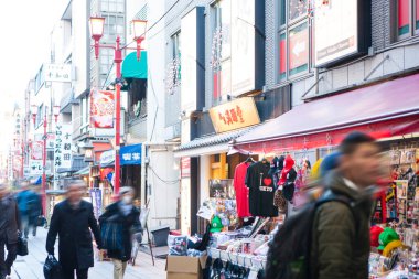 Tokyo, Japonya 'nın Asakusa ilçesi manzarası.