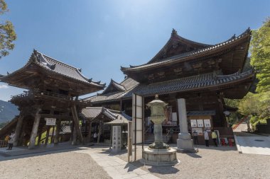 Hasedera Tapınağı, Japonya 'nın Kamakura şehrindeki ünlü tapınak.