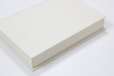 beyaz boş kitap kapağı