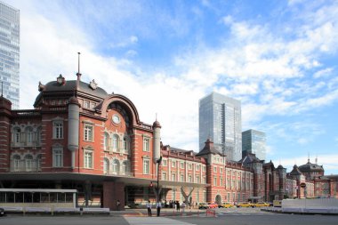 Tokyo İstasyonu, Japonya 'nın başkenti Tokyo' ya açılan kapıdır..