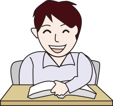 Ahşap masada kitap okuyan gülümseyen çocuk.