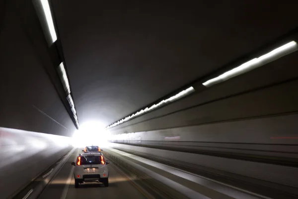 Tunnel Met Een Snelheid Snelle Auto Achtergrond — Stockfoto