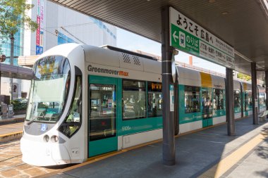 İstasyondaki tren raylarında