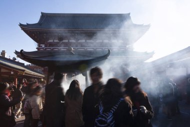 Asakusa, Tokyo, Japonya 'daki Senso-ji Tapınağı Pagoda' sı..
