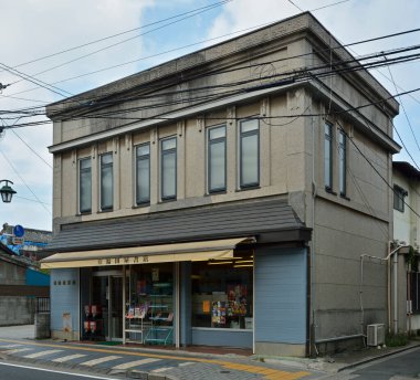 Yazın Japonya 'da Japon gelenekleri inşa edilir.