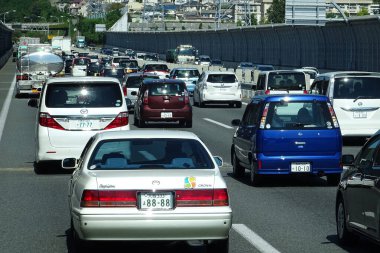 Japon Kasabasında Gündüz Şehir Trafiği, Şehir Sahnesi 