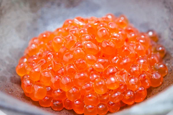 Vista Cerca Del Delicioso Caviar Rojo Tazón — Foto de Stock