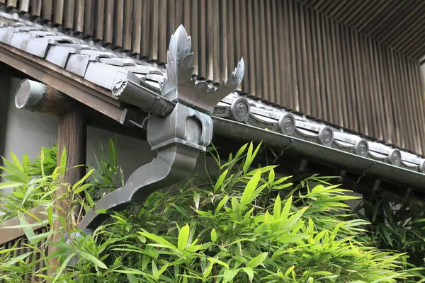 Traditionele Japanse Stijl Huis Met Bamboe Dak Groene Bladeren — Stockfoto