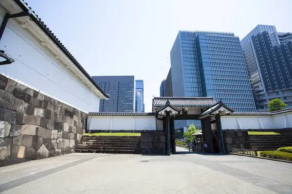 stock image modern building in the city 