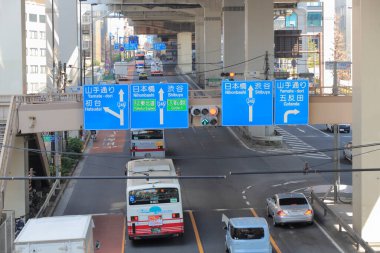 Roppongi, Tokyo, Japonya - Japonya 'da gündüz vakti Urban Expressway Manzarası