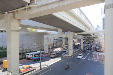 Roppongi, Tokyo, Japonya - Japonya 'da gündüz vakti Urban Expressway Manzarası