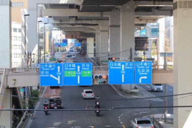 Roppongi, Tokyo, Japonya - Japonya 'da gündüz vakti Urban Expressway Manzarası