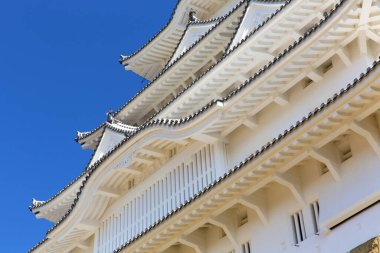 UNESCO 'nun dünya mirası alanının ana kulesi Himeji Kalesi, Japonya' nın balıkçıl şatosu olarak da bilinir..