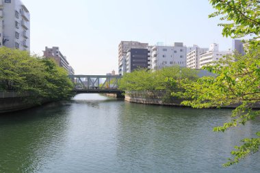 Modern şehir manzarası, kentsel ufuk çizgisi arkaplan görüntüsü 