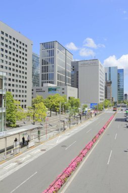 Şehirdeki modern binalar